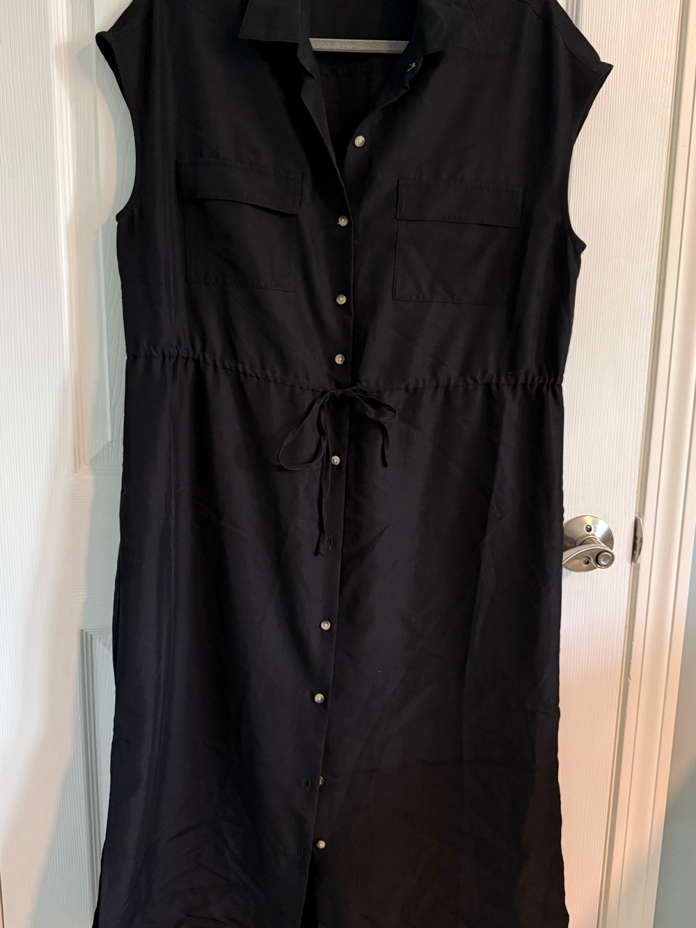 Sleeveless Black Button-Front Shirt Dress with Drawstring Waist - Size Medium